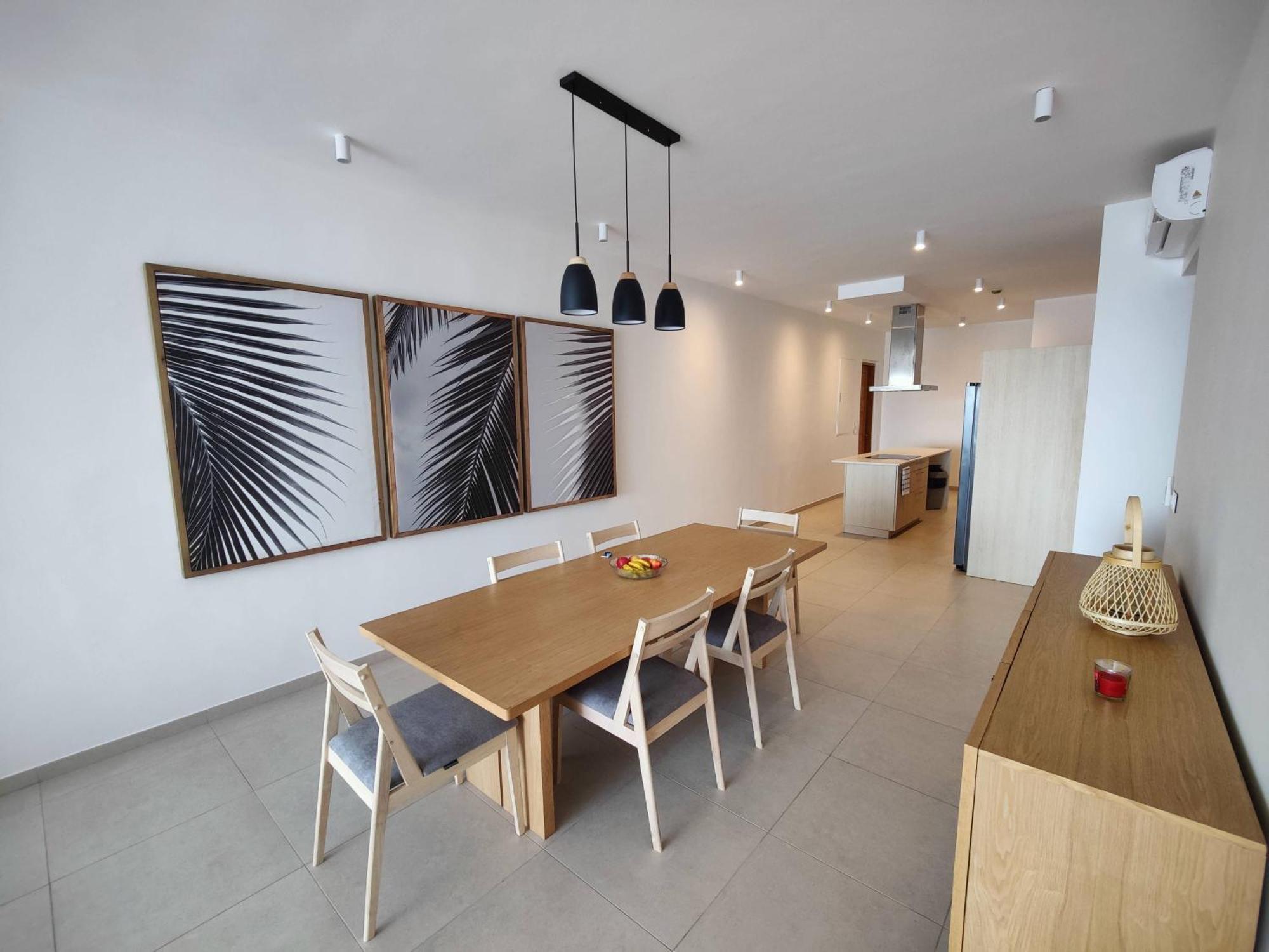 Ocean Point Beach Front Apartment ポワント・オー・ピマン エクステリア 写真